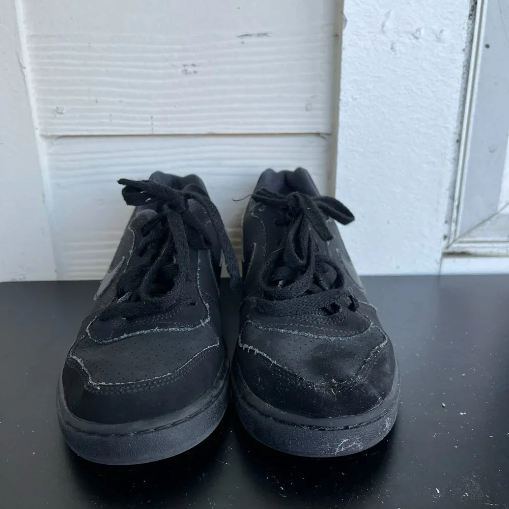 Nike Kids Court Borough Low 2 Grade School Black Shoes Sneakers Size 3.5 - Picture 3 of 12